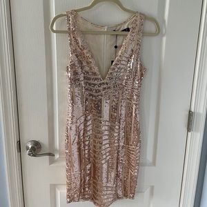 Gorgeous Sequins dress!